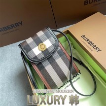 버버리 여성 캔버스 레더 폰백