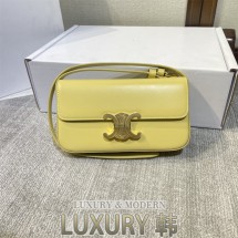 트라이옴프 숄더백