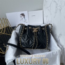 샤넬 24FW 체인 스몰 버킷백