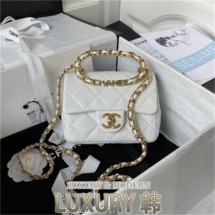 CHANEL 핸들 장식 미니 플랩 백