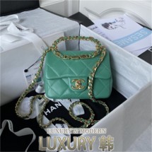 CHANEL 핸들 장식 미니 플랩 백