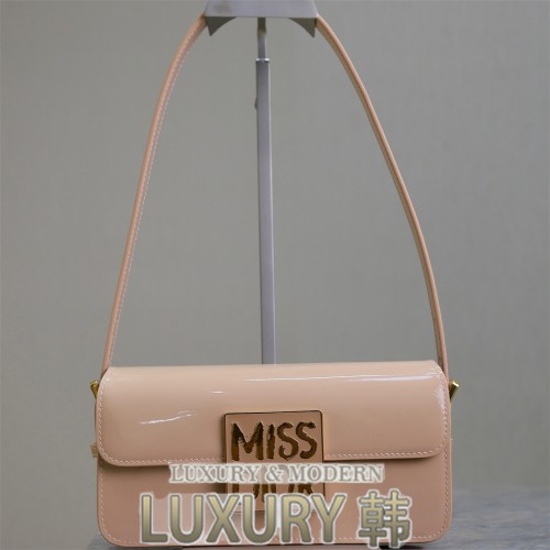 Miss Dior 미니 플랩 백