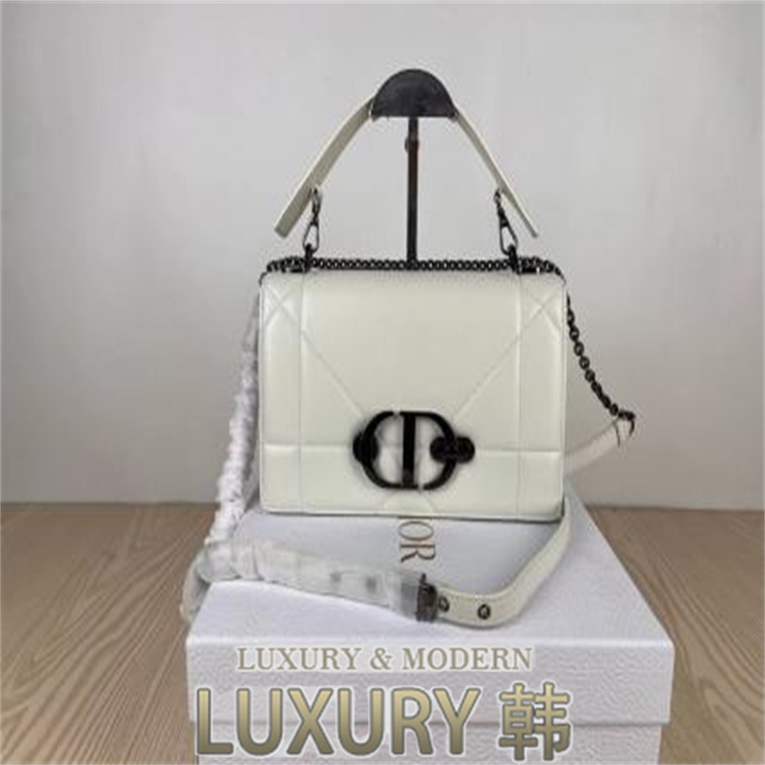 30 몽테인 체인 핸들 이너백 디올 몽테뉴