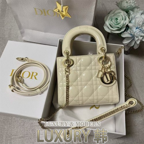 Lady Dior 미니 백