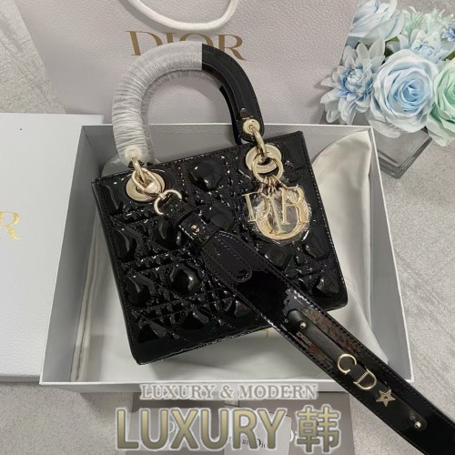 Lady Dior 핸드백