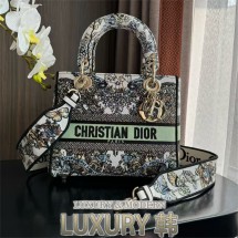 Lady D-Lite 미디엄 백