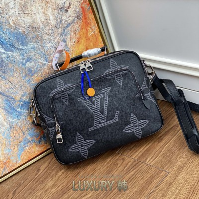 LOUIS VUITTON-플라이트 케이스