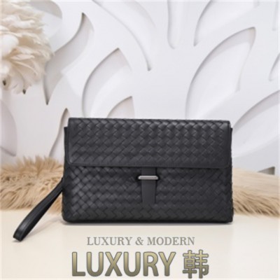 Bottega Veneta 클러치백