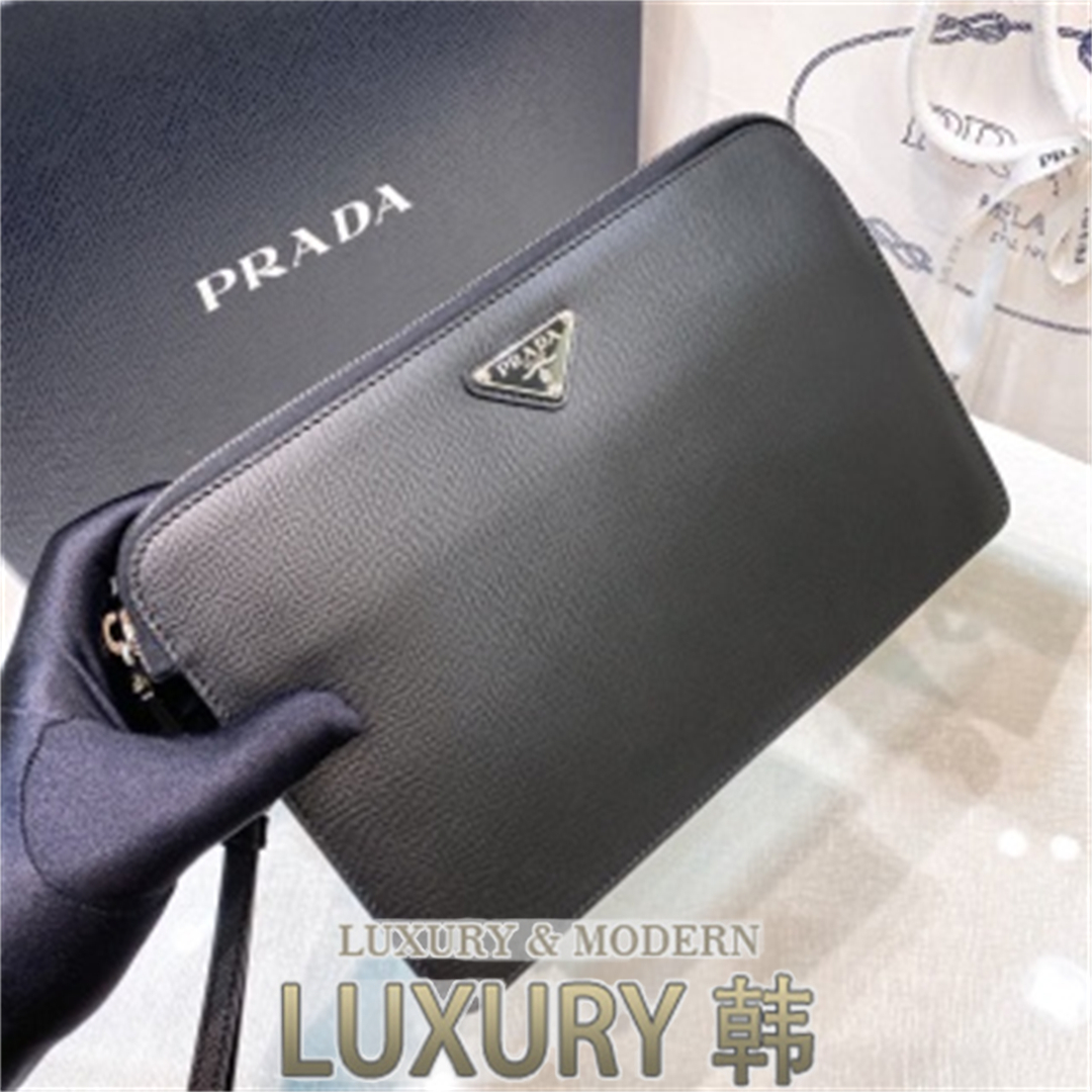 Prada 클러치백