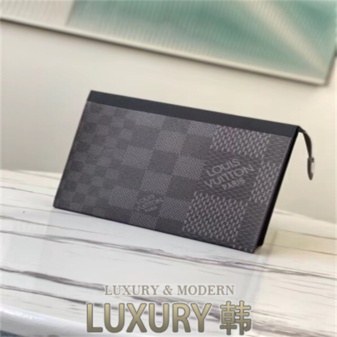 LOUIS VUITTON 클러치백