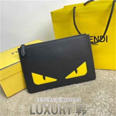 FENDI 클러치백