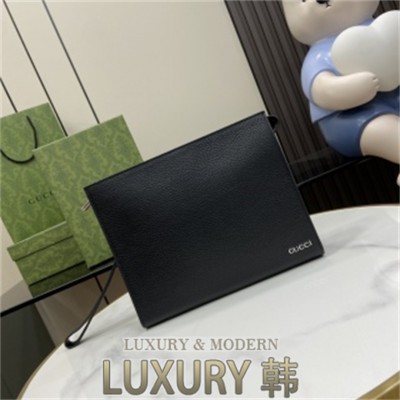 Gucci 클러치