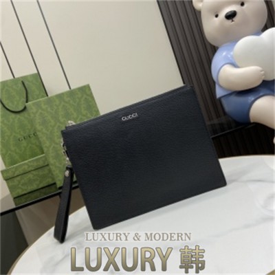 Gucci 가죽 클러치