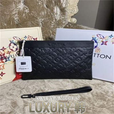 LOUIS VUITTON 트린트 클러