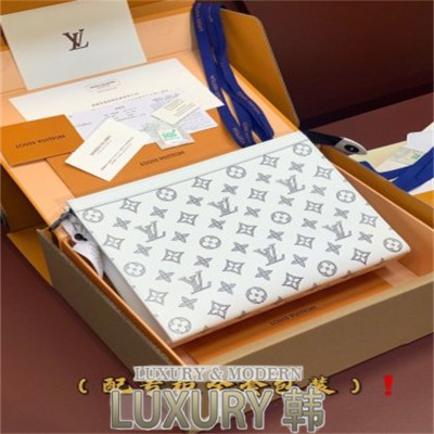 LOUIS VUITTON 포쉐트 투고