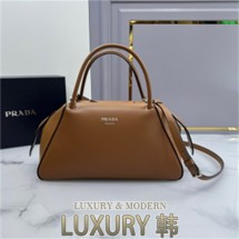 프라다 슈퍼노바 레더 미디움 토트백